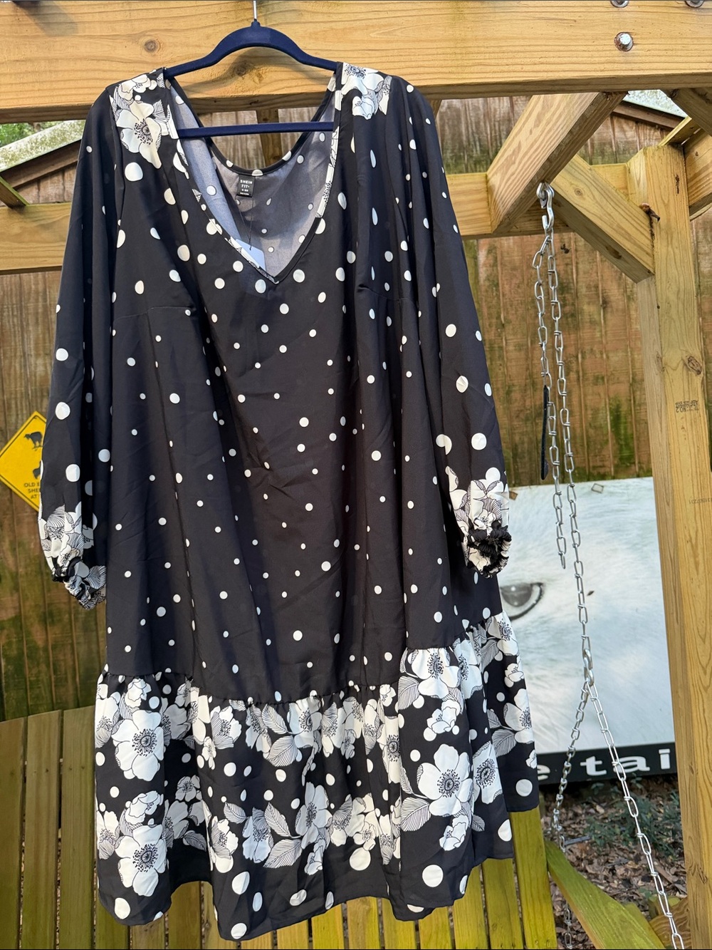 SHEIN Black & White Polka Dot Floral Swim Coverup Dress or size 28/30 nwt